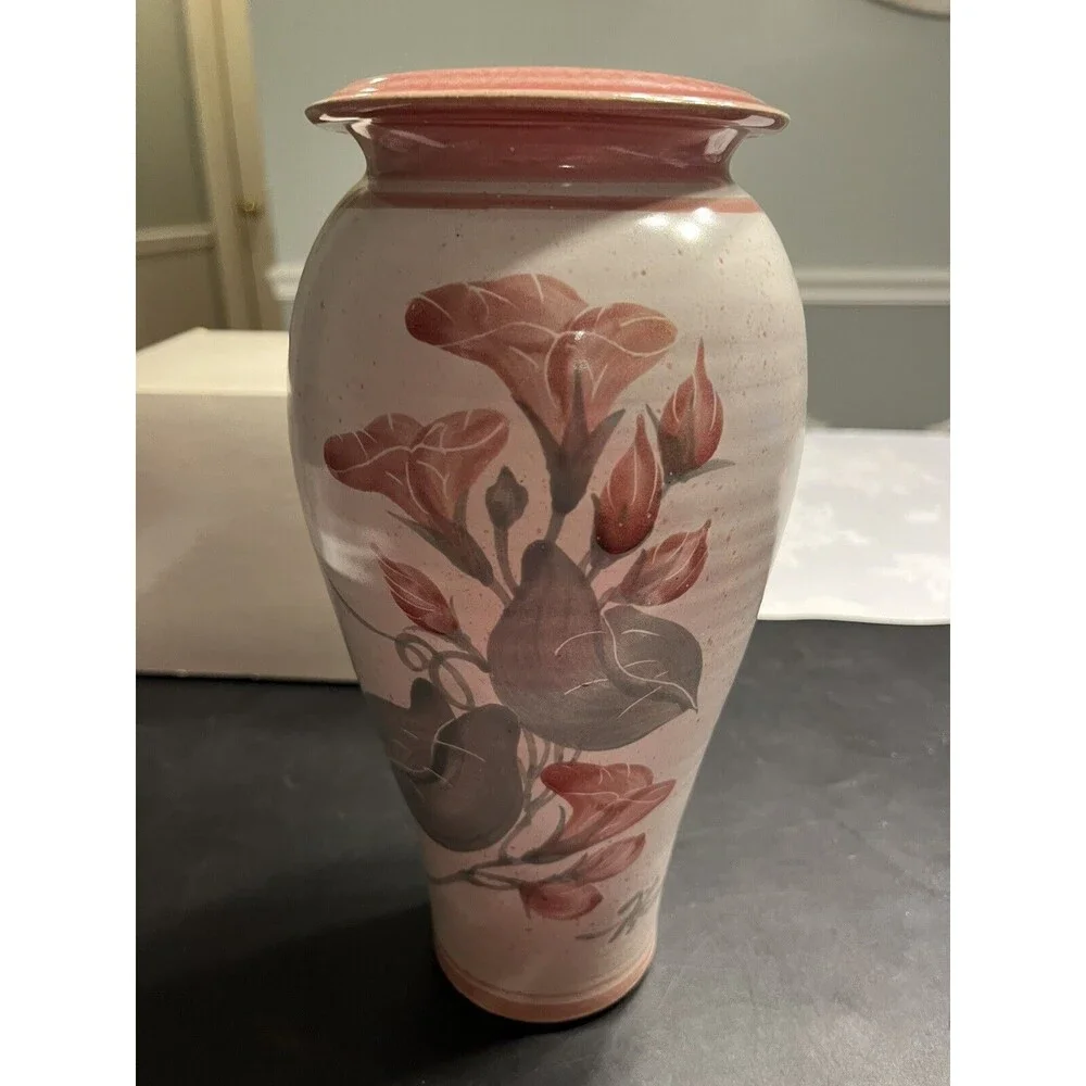 Vtg Peddlers Village Handcrafted Pottery Pink Calle Lilly 10” Vase Signed